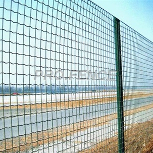 China PVC coated weld wire mesh rolls for industrial and agricultural ...